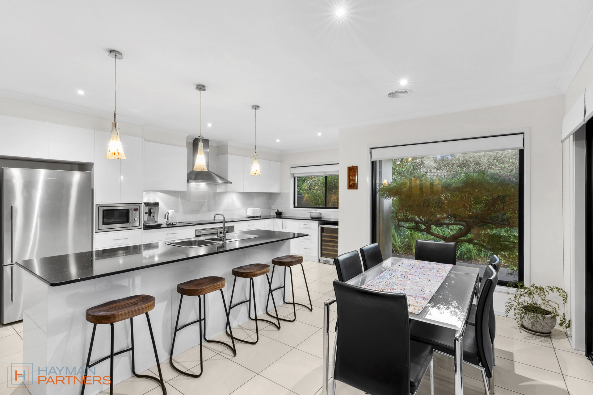 6 Thorn Place, Curtin ACT 2605, Curtin - Thumbnail 2