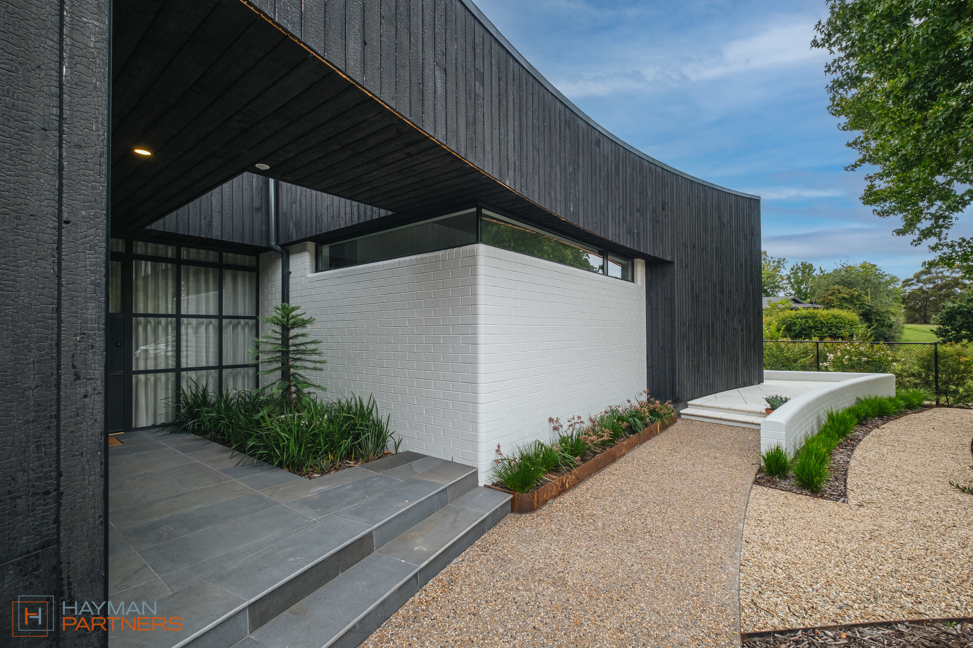 9 McPhee Place, Curtin ACT 2605, Curtin - Thumbnail 3