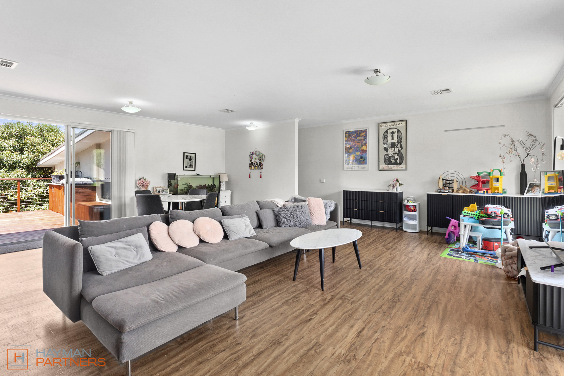 1 Merriman Crescent, Macarthur ACT 2904, Macarthur - Thumbnail 2