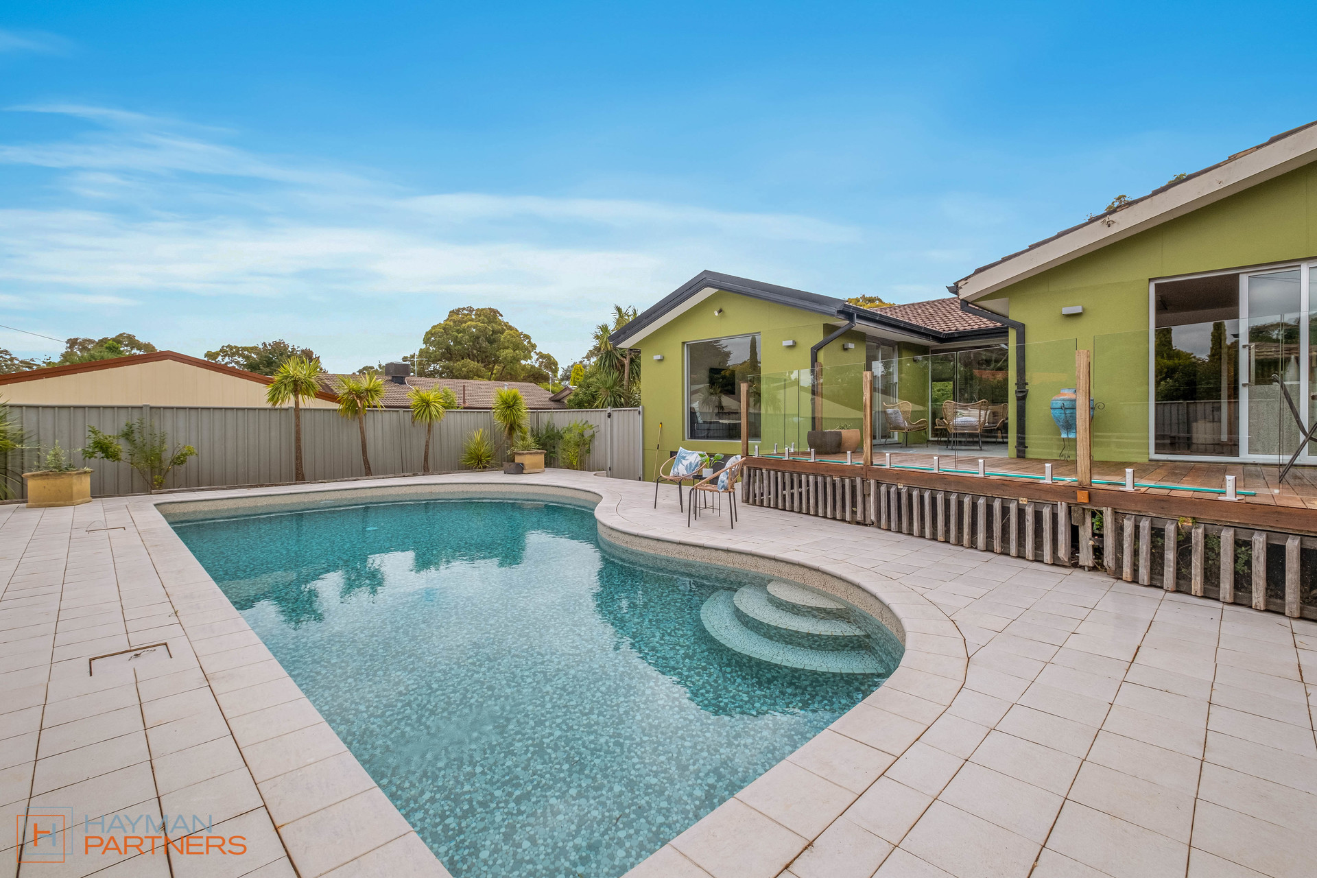 4 McLachlan Crescent, Weetangera ACT 2614, Weetangera - Thumbnail 2