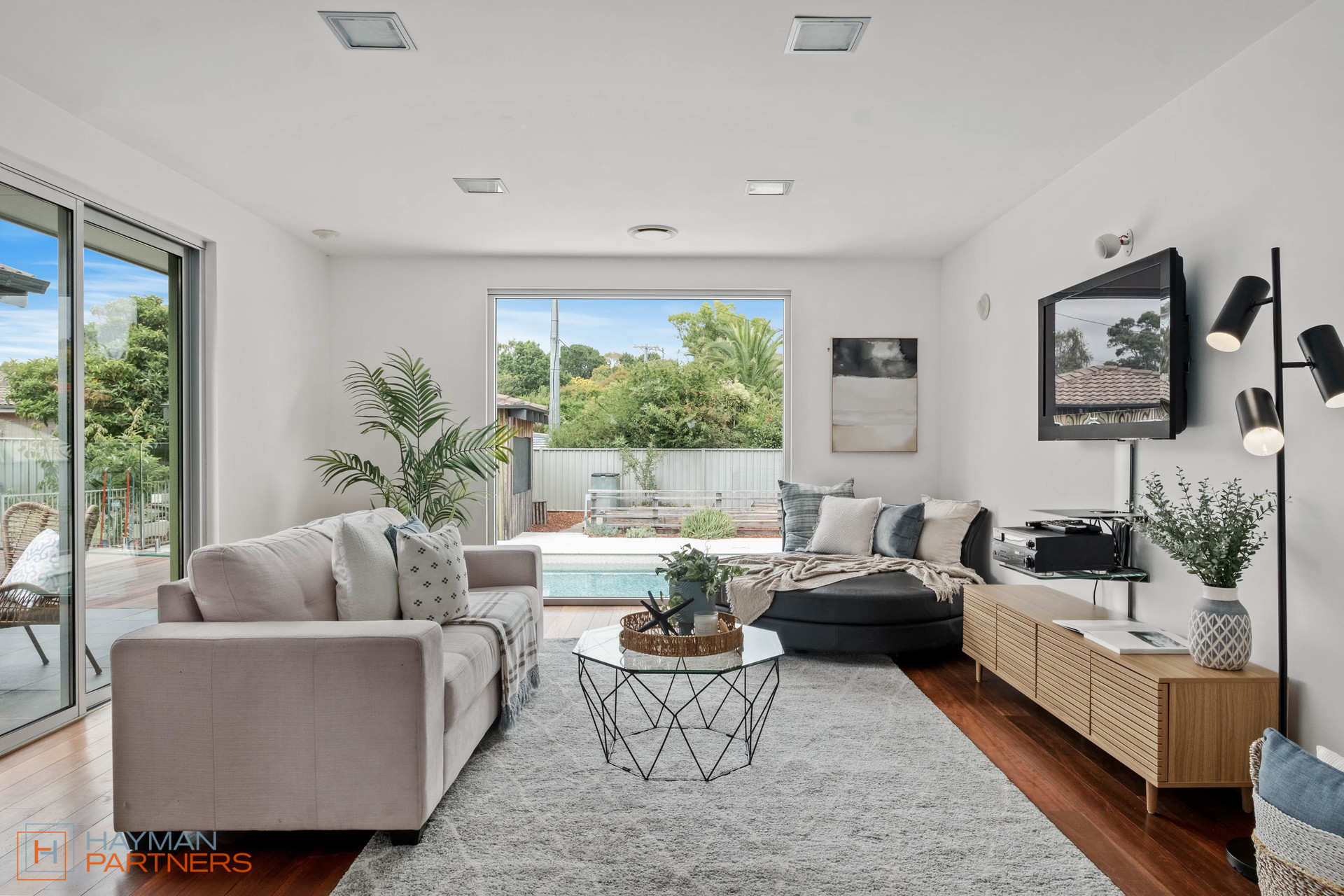 4 McLachlan Crescent, Weetangera ACT 2614, Weetangera - Thumbnail 6