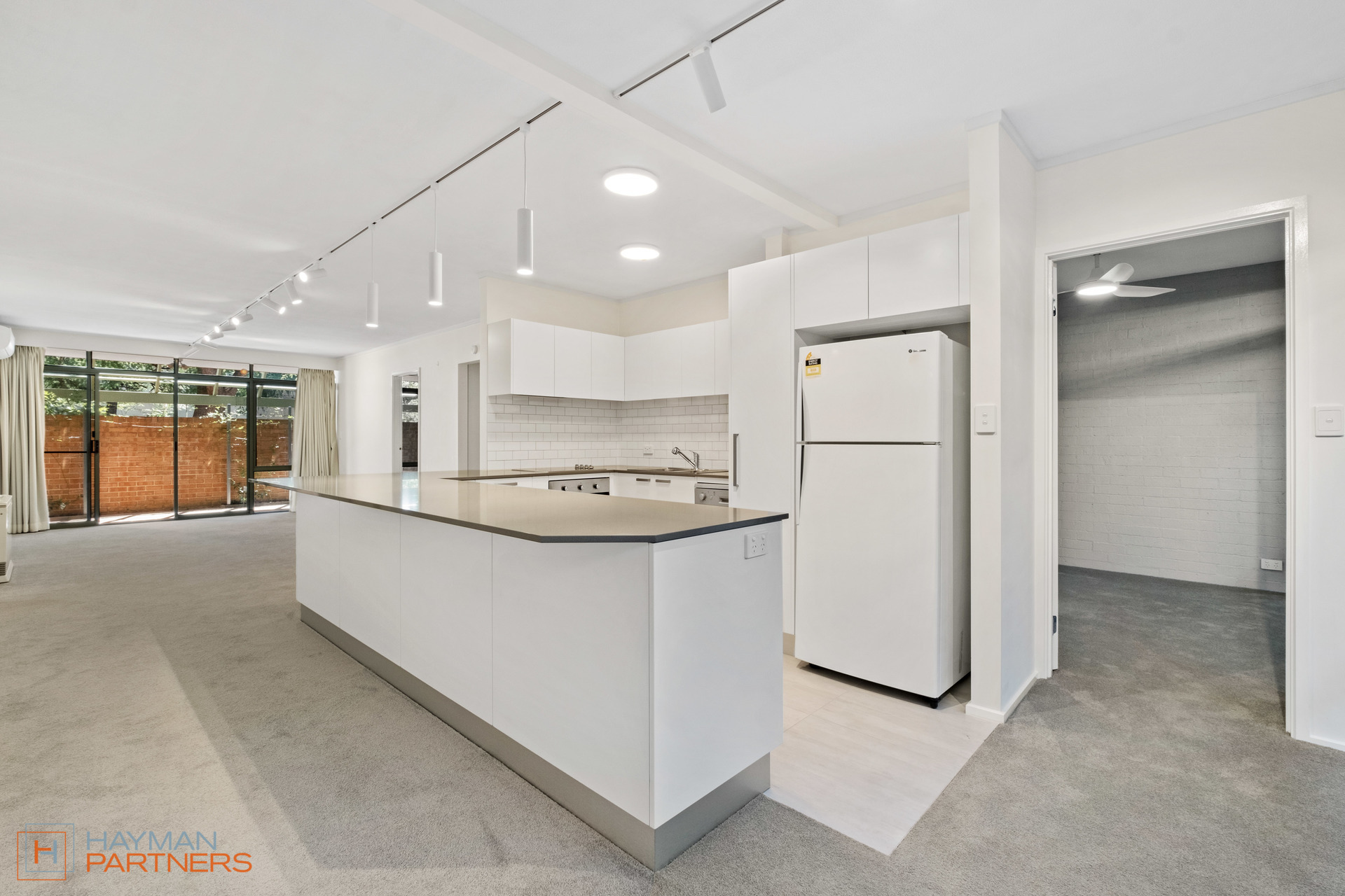 19/19 Howitt Street, Kingston ACT 2604, Kingston - Thumbnail 2