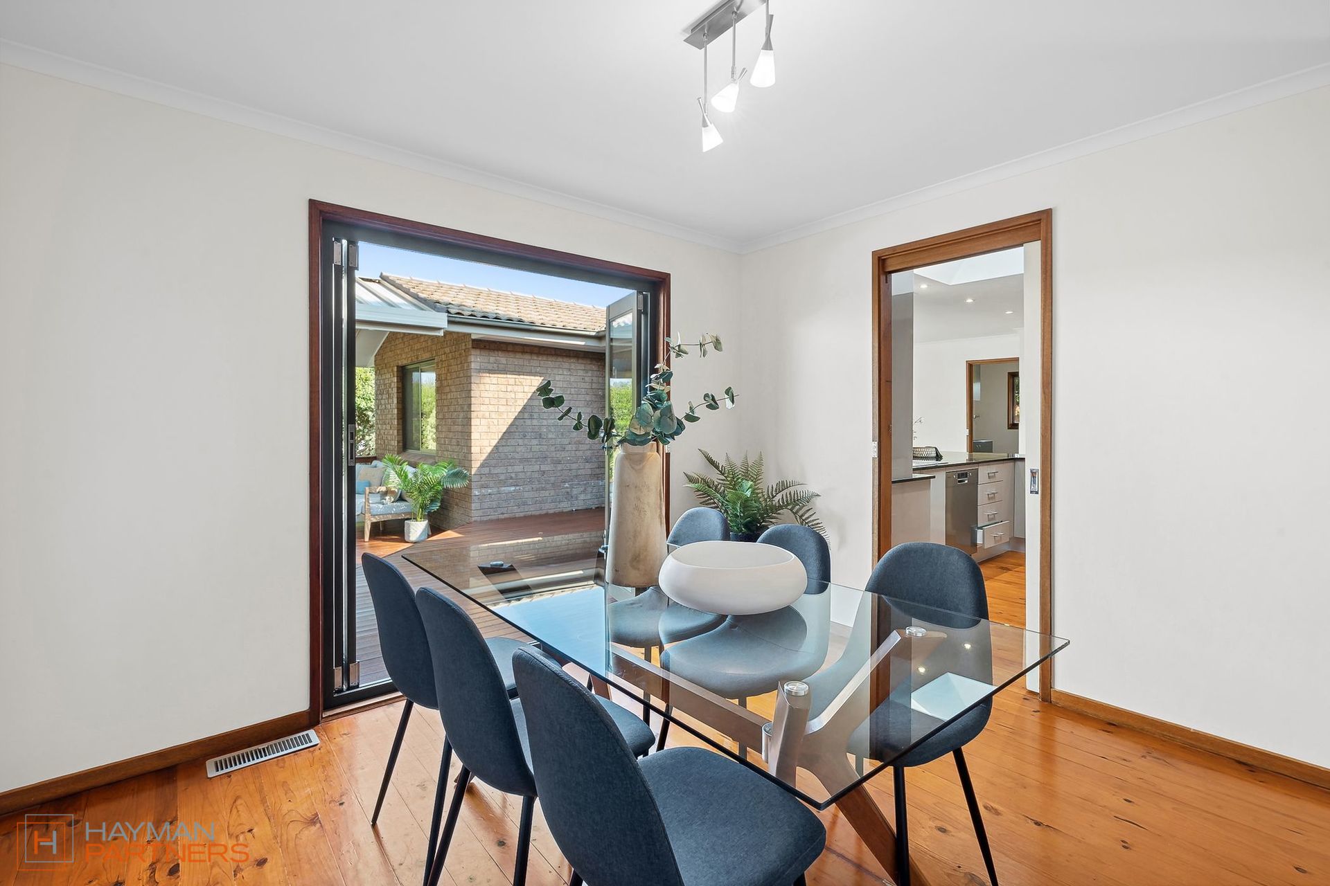 47 Chataway Crescent, Fadden ACT 2904, Fadden - Thumbnail 6