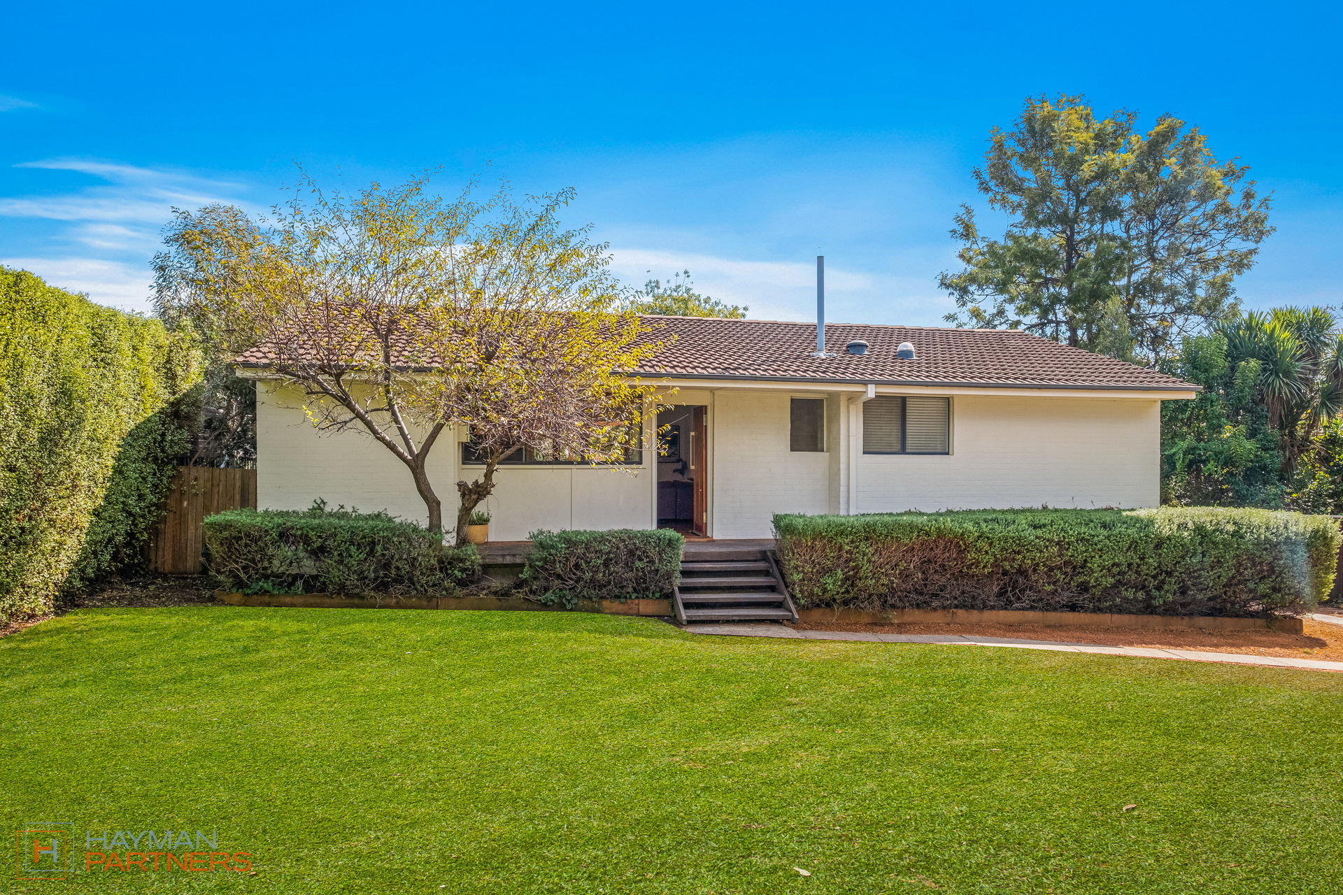 7 Sutton Place, Farrer ACT 2607, Farrer - Thumbnail 2