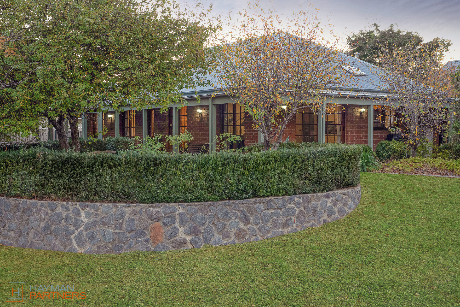 86 Galloway Street, Isabella Plains ACT 2905, Isabella Plains - Thumbnail 2