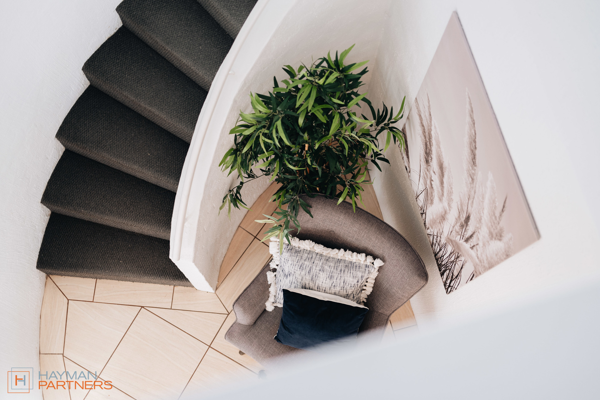 12 Whitty Crescent, Isaacs ACT 2607, Isaacs - Thumbnail 2