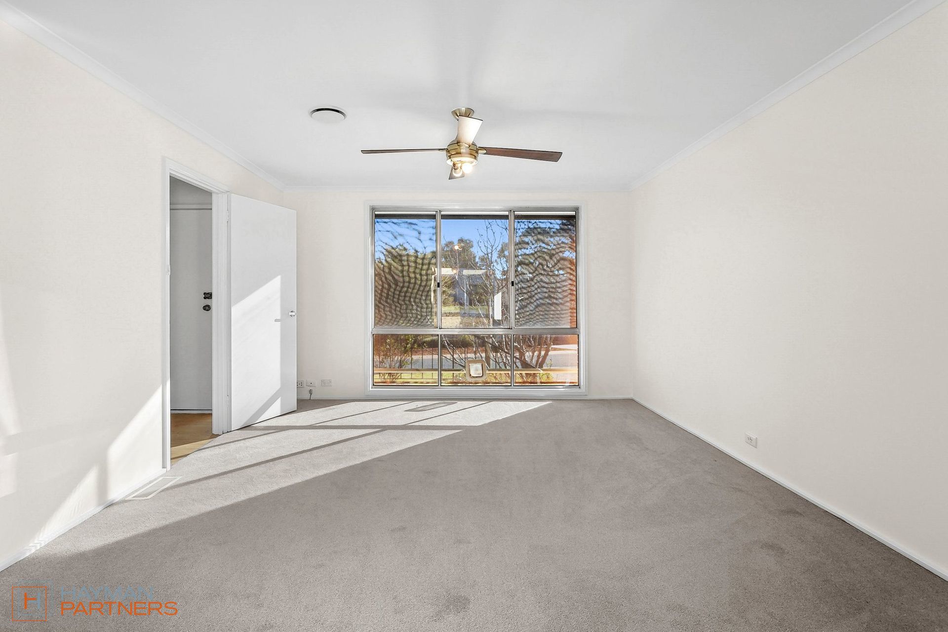 5 Browne Place, Kambah ACT 2902, Kambah - Thumbnail 2