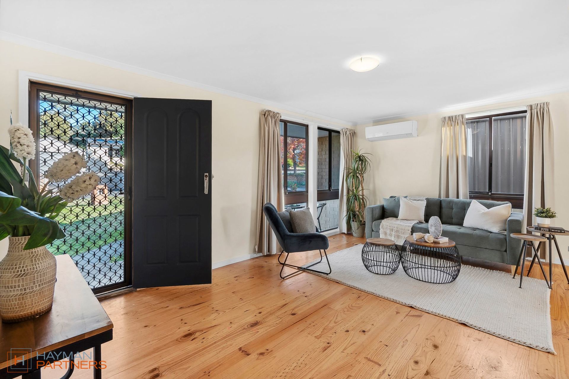 2 Maidment Place, Kambah ACT 2902, Kambah - Thumbnail 4