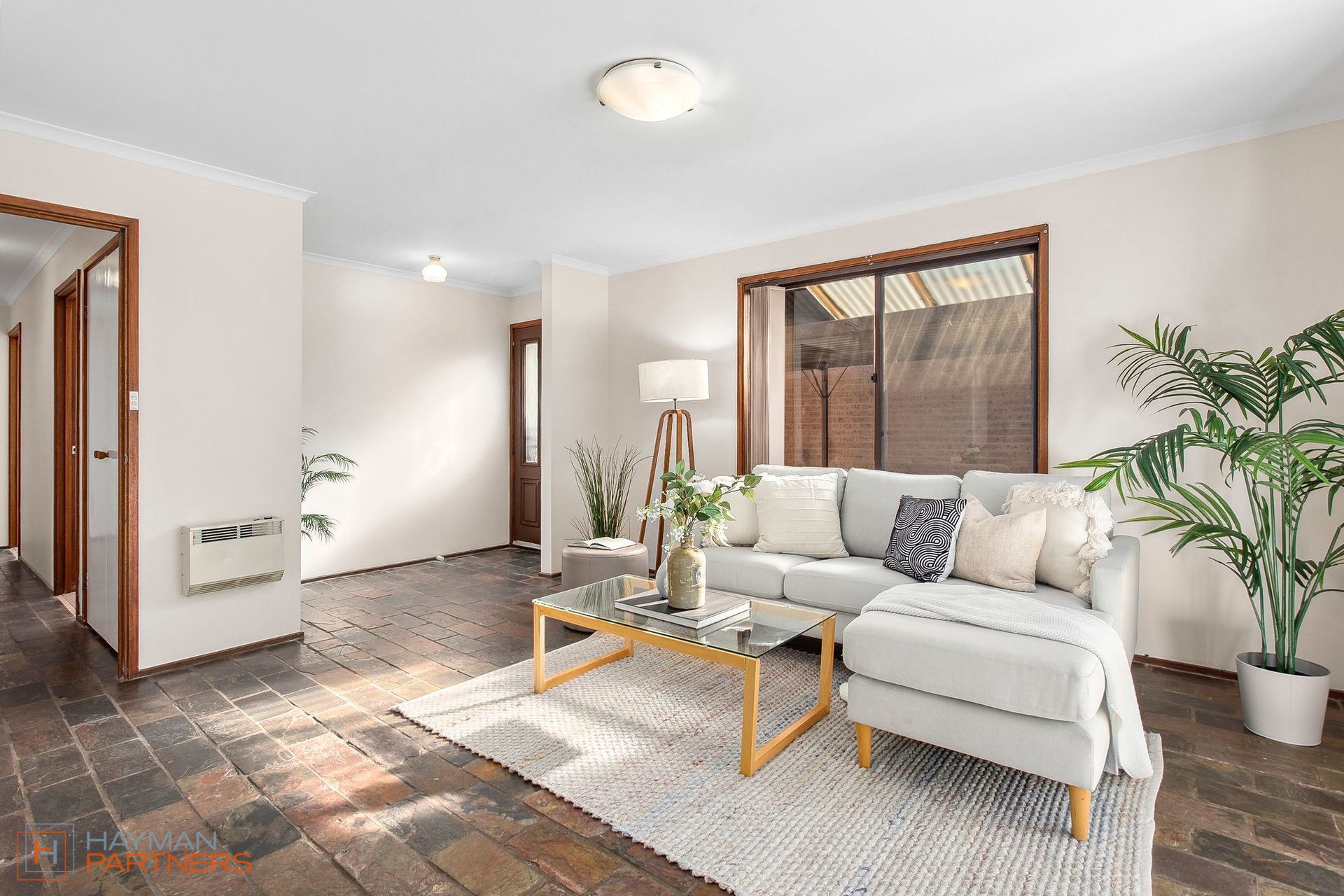 27 Marengo Place, Isabella Plains ACT 2905, Isabella Plains - Thumbnail 2