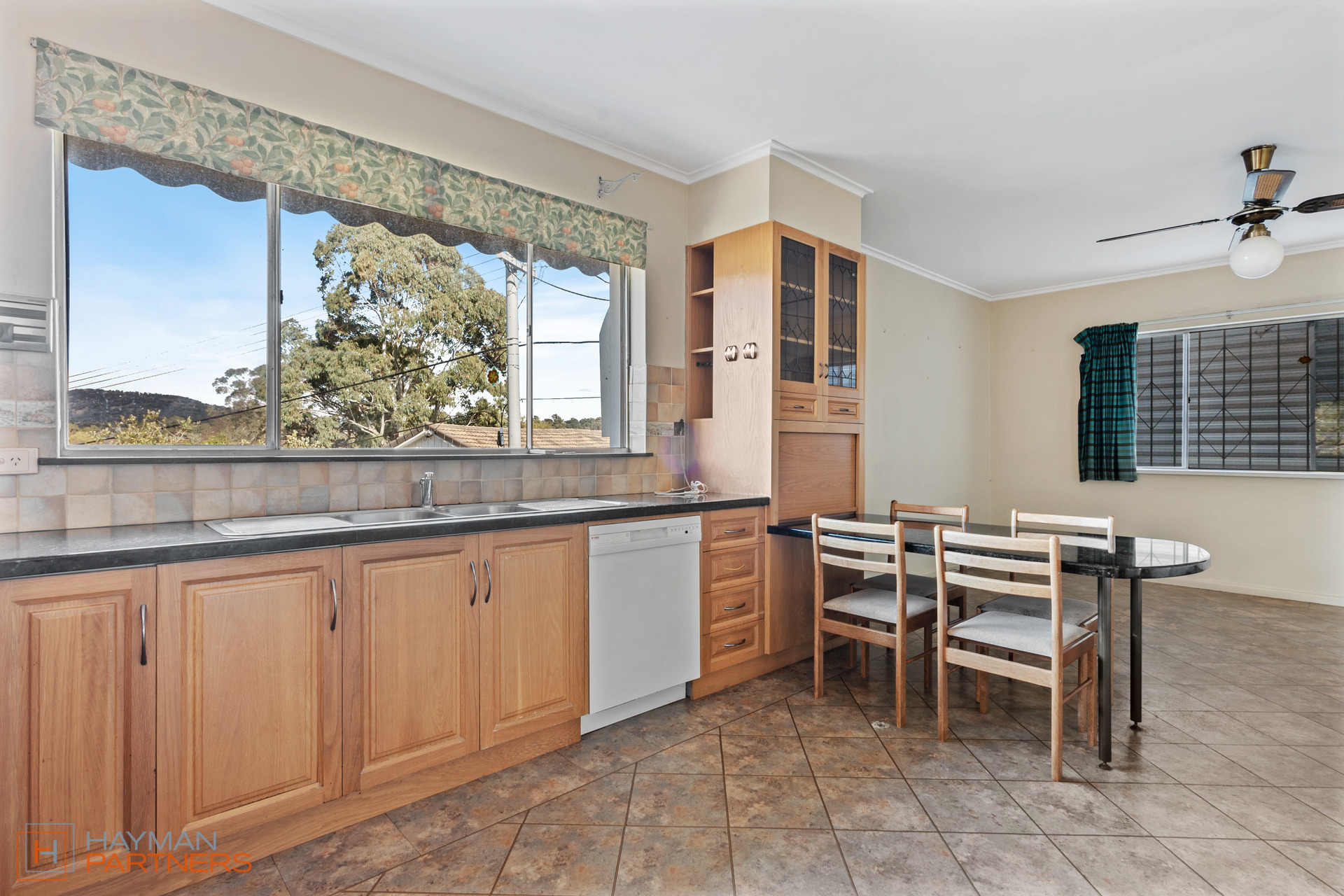 11 Yolla Place, Lyons ACT 2606, Lyons - Thumbnail 5