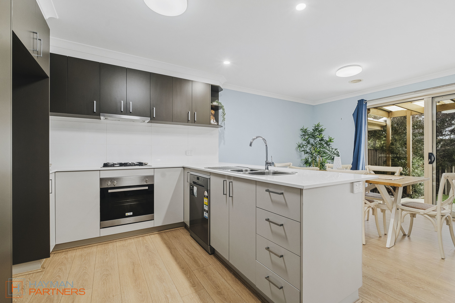 2/8 Edmond Close, Gilmore ACT 2905, Gilmore - Thumbnail 2