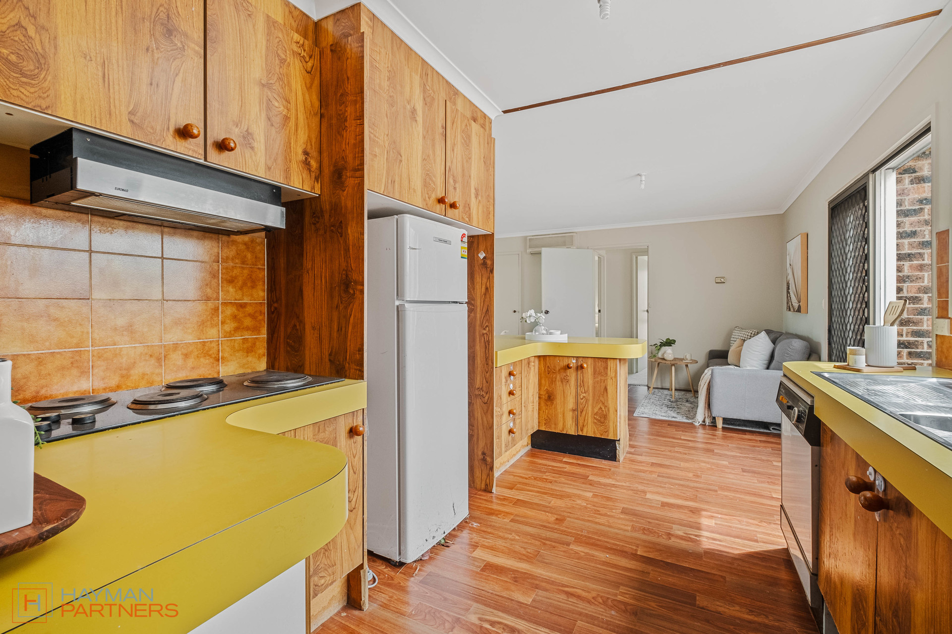 7 Riordan Street, Fadden ACT 2904, Fadden - Thumbnail 3