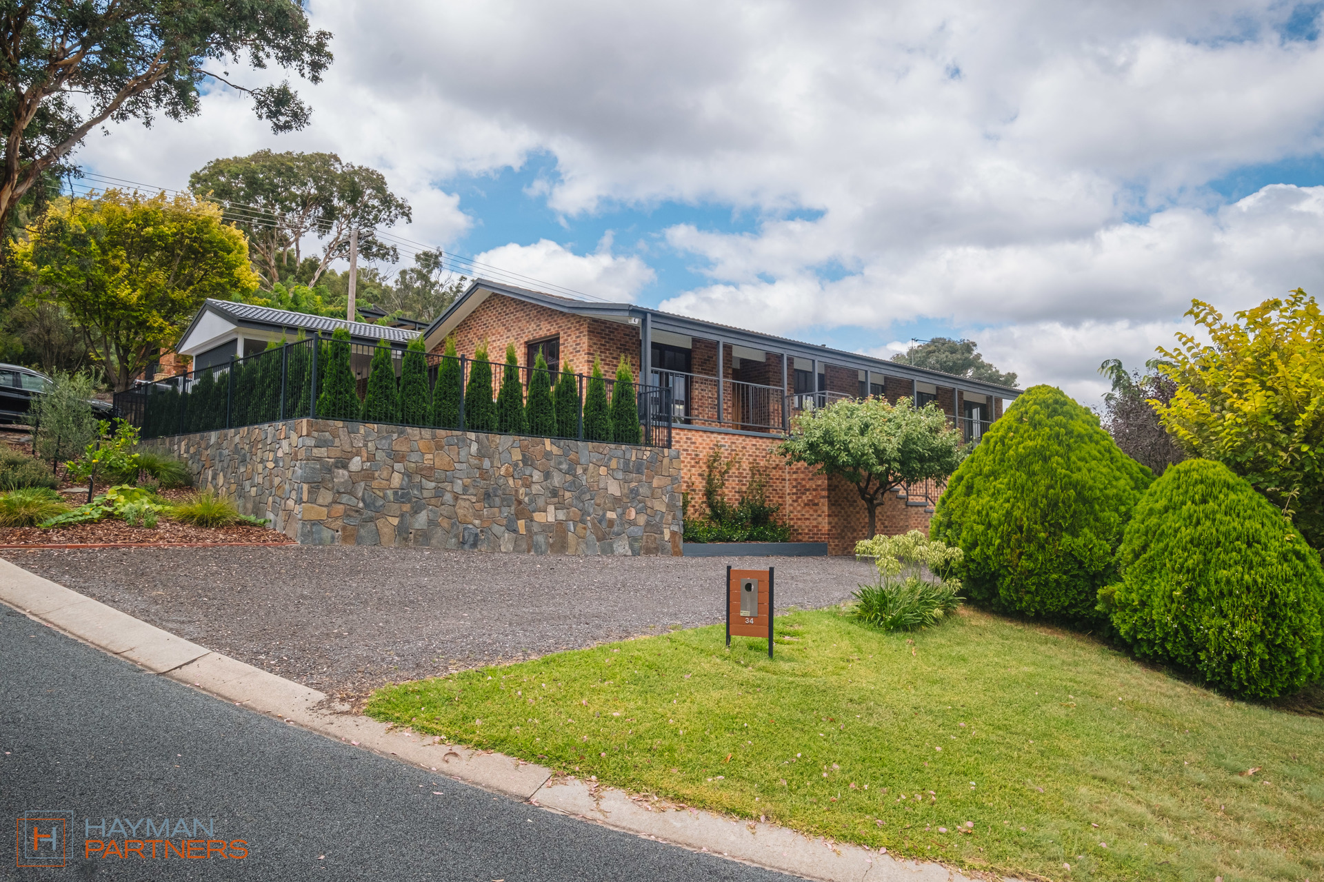 34 Mullan Street, Fadden ACT 2904, Fadden - Thumbnail 2