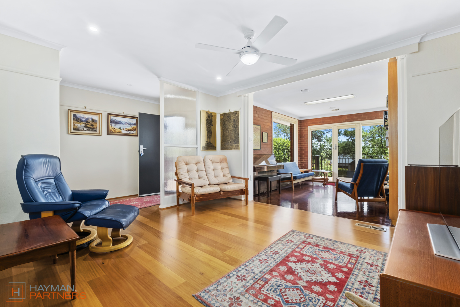 6 Caley Crescent, Narrabundah ACT 2604, Narrabundah - Thumbnail 2