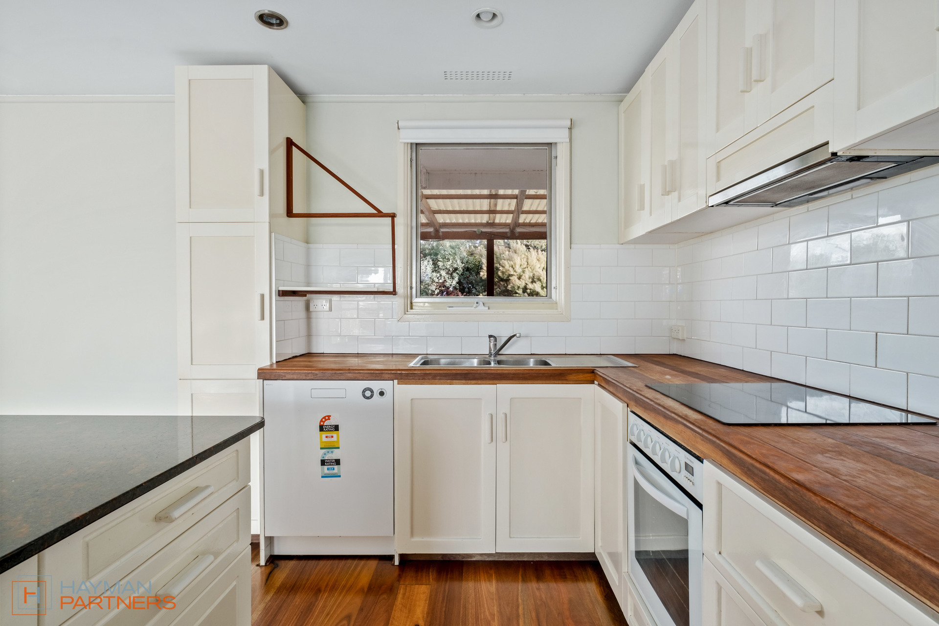 40 Gledden Street, Chifley ACT 2606, Chifley - Thumbnail 2