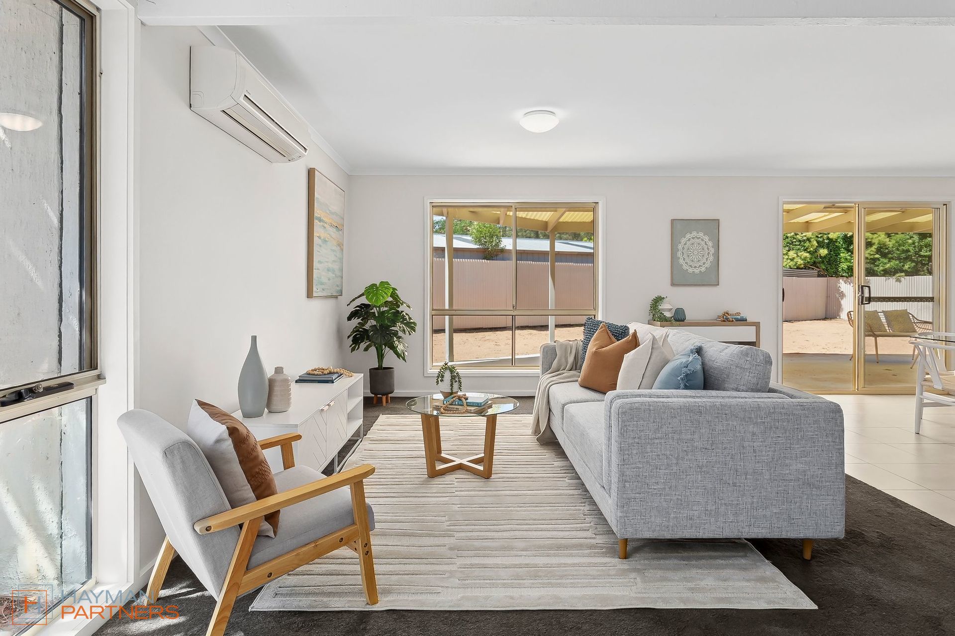 5 Chirnside Place, Kambah ACT 2902, Kambah - Thumbnail 2
