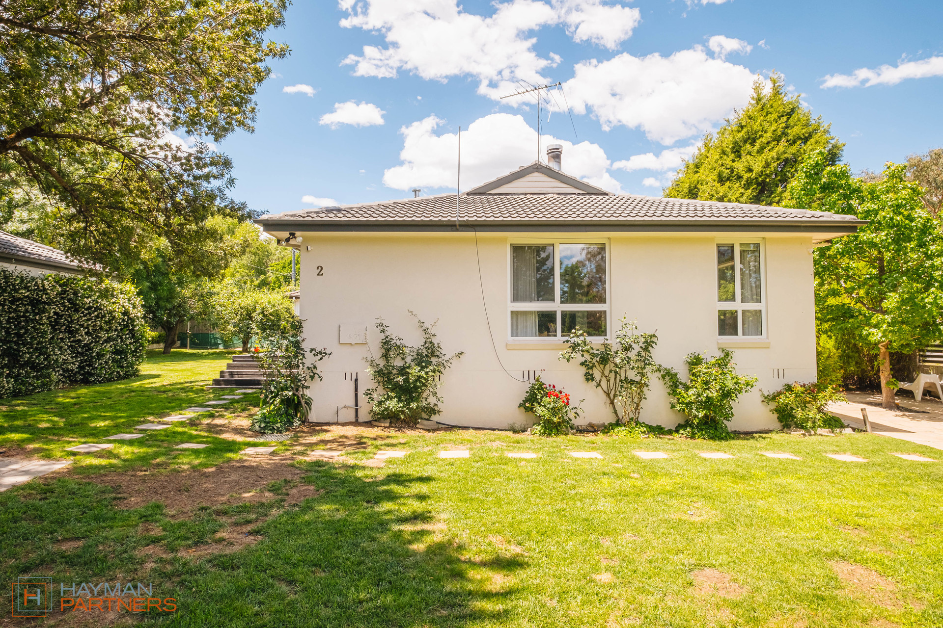 2 Pasco Street, Mawson ACT 2607, Mawson - Thumbnail 2
