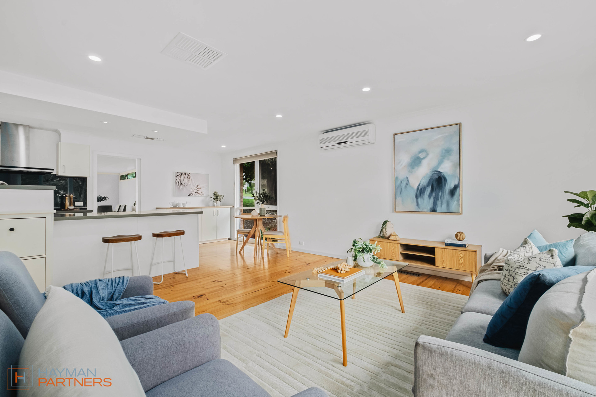 1 Magarey Place, Kambah ACT 2902, Kambah - Thumbnail 2