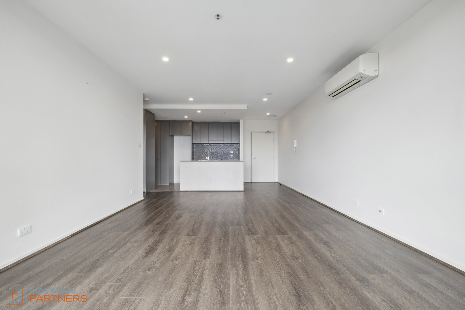 96/7 Irving Street, Phillip ACT 2606, Phillip - Thumbnail 4