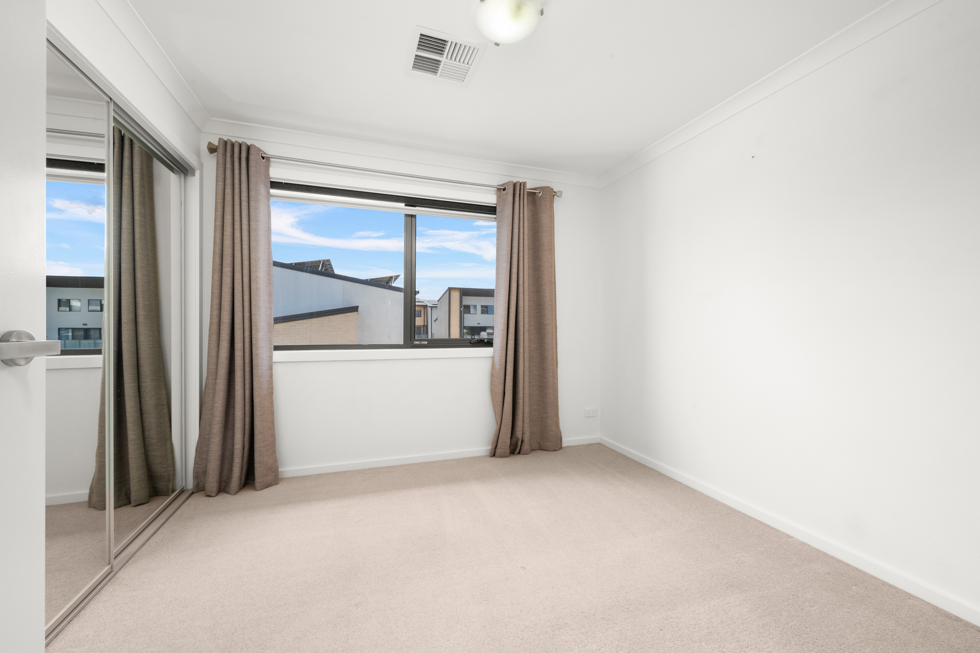 32/39 Woodberry Avenue, Coombs ACT 2611, Coombs - Thumbnail 5