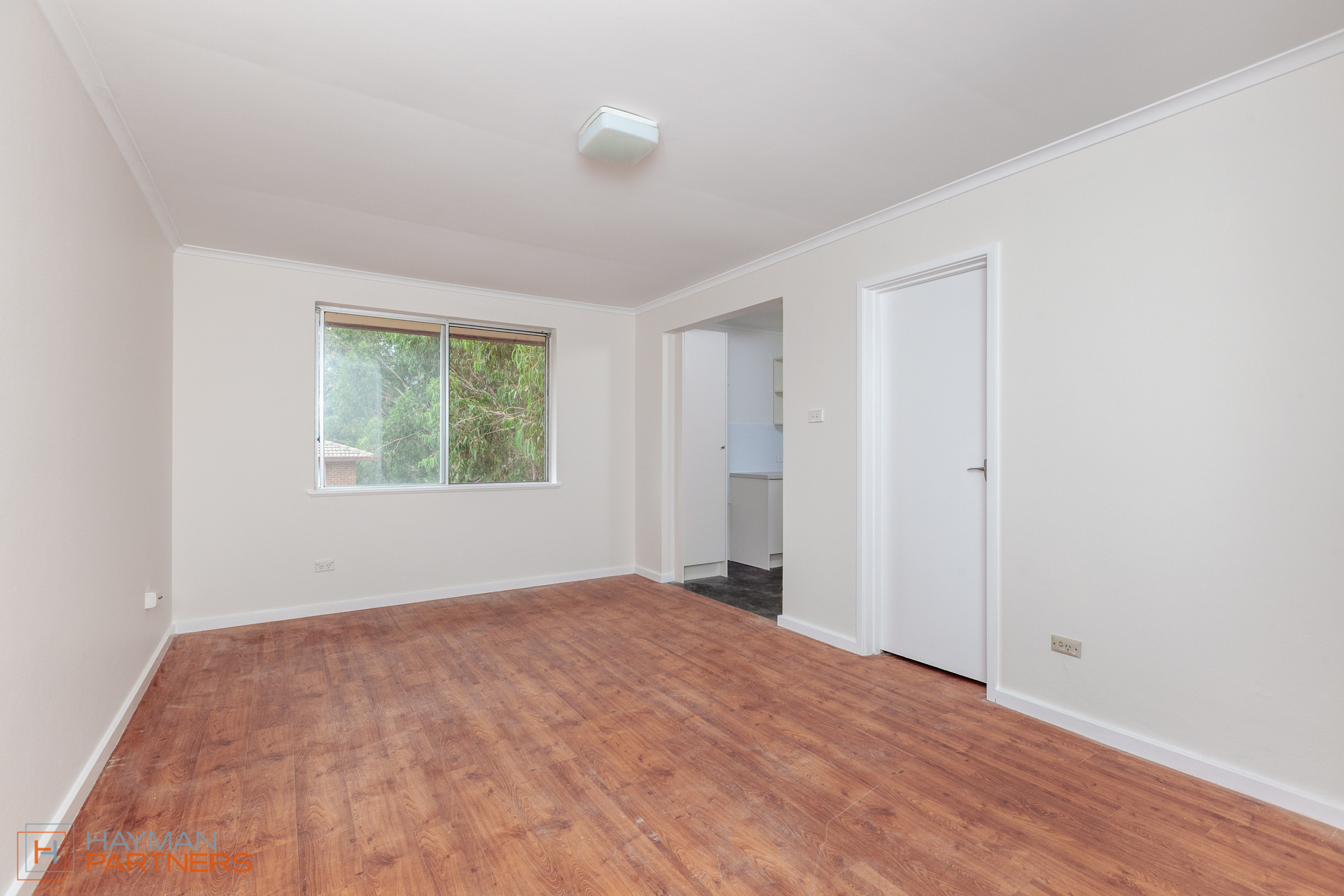 8/27 Coxen Street, Hughes ACT 2605, Hughes - Thumbnail 2