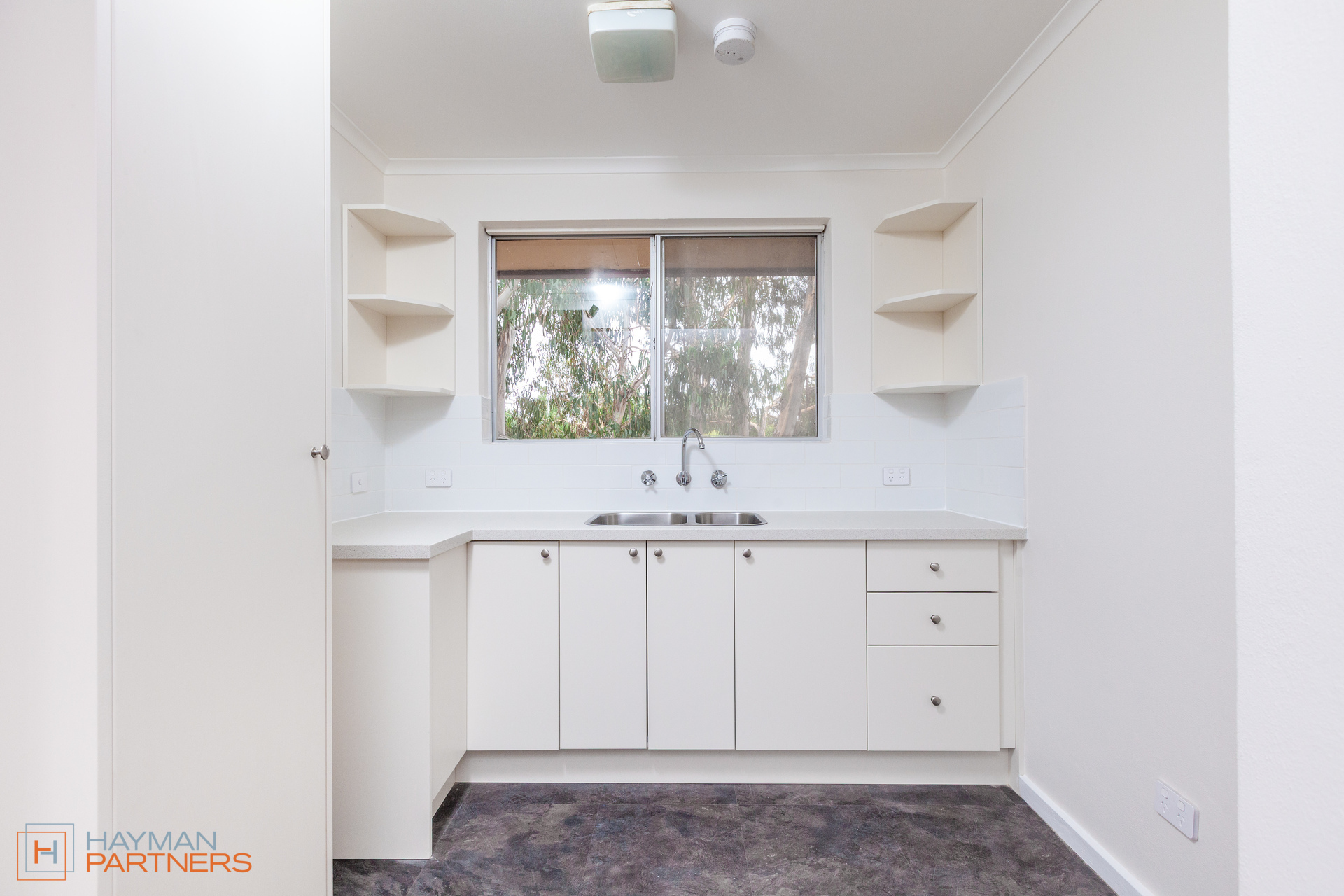 8/27 Coxen Street, Hughes ACT 2605, Hughes - Thumbnail 3