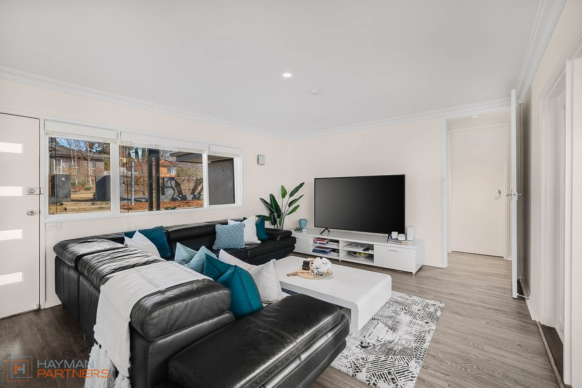 7 Cumberlege Crescent, Pearce ACT 2607, Pearce - Thumbnail 4