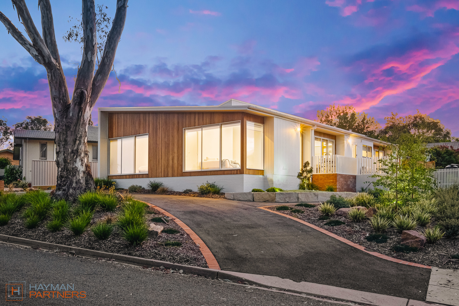 14 Cumberlege Crescent, Pearce ACT 2607, Pearce - Thumbnail 2