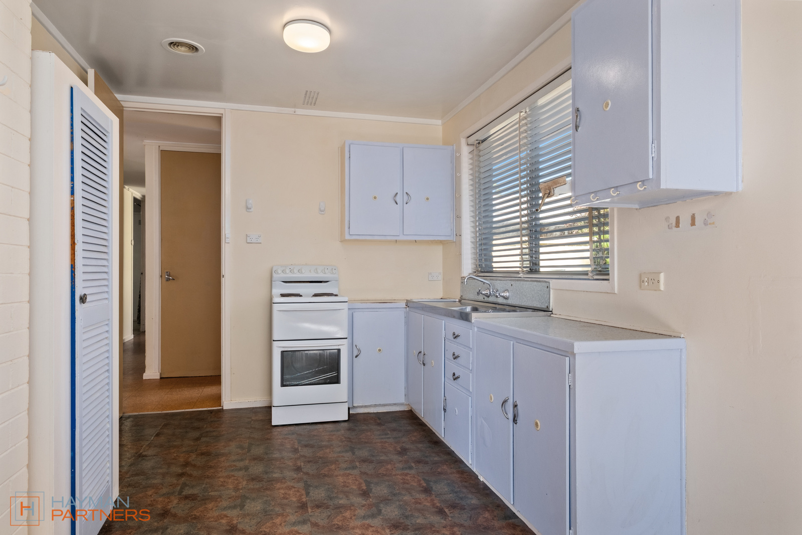 28 MacFarland Crescent, Chifley ACT 2606, Chifley - Thumbnail 6