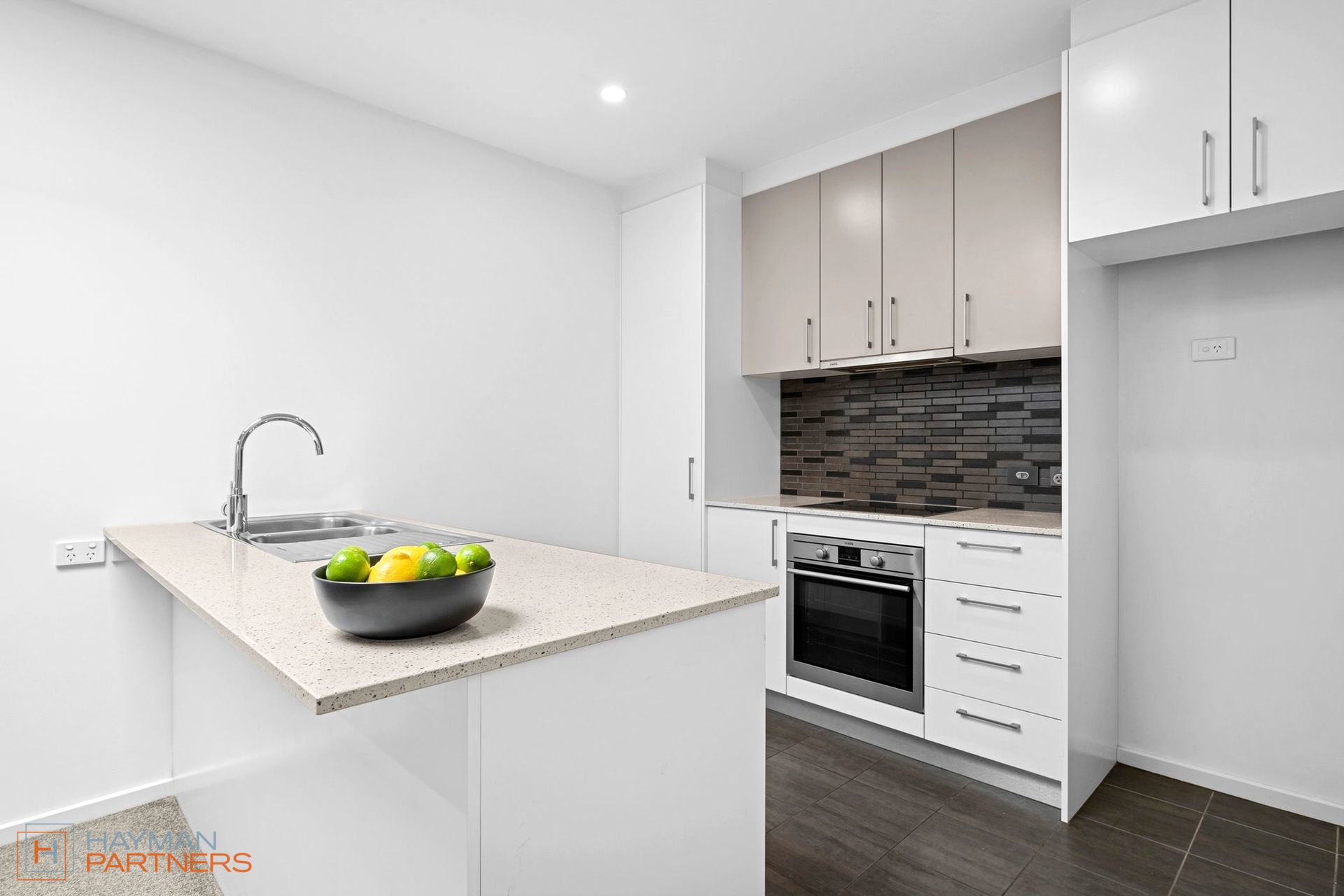 69/109 Canberra Avenue, Griffith ACT 2603, Griffith - Thumbnail 3