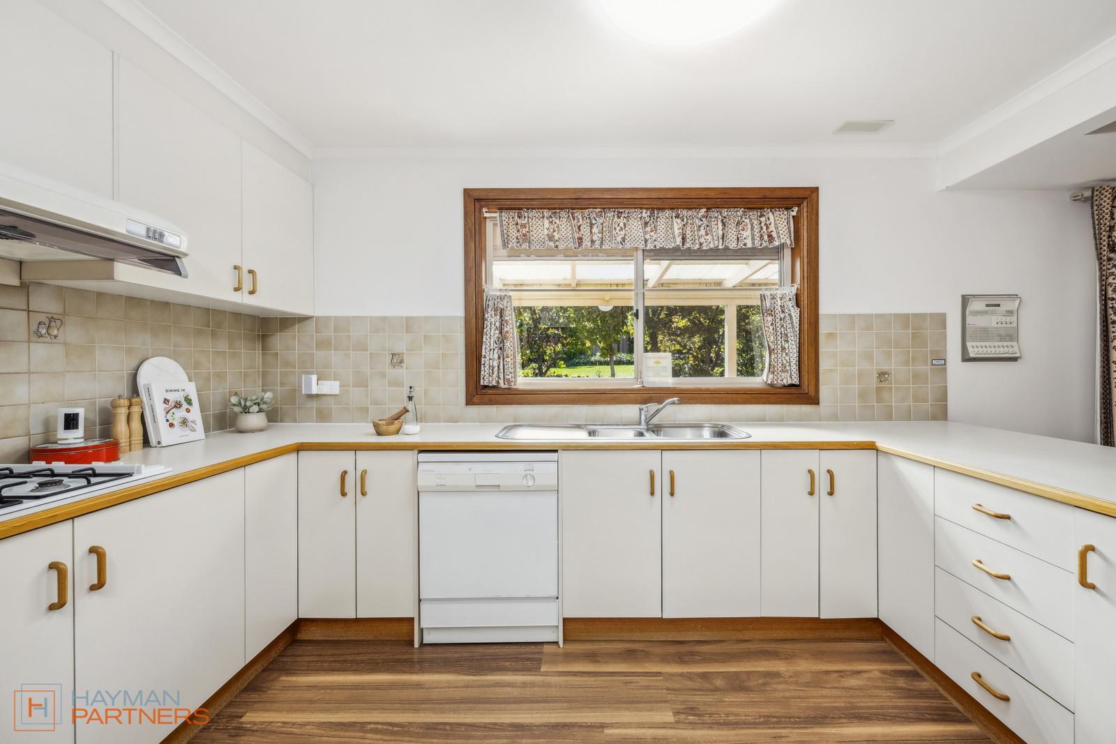 3 Corrigan Place, Isaacs ACT 2607, Isaacs - Thumbnail 6