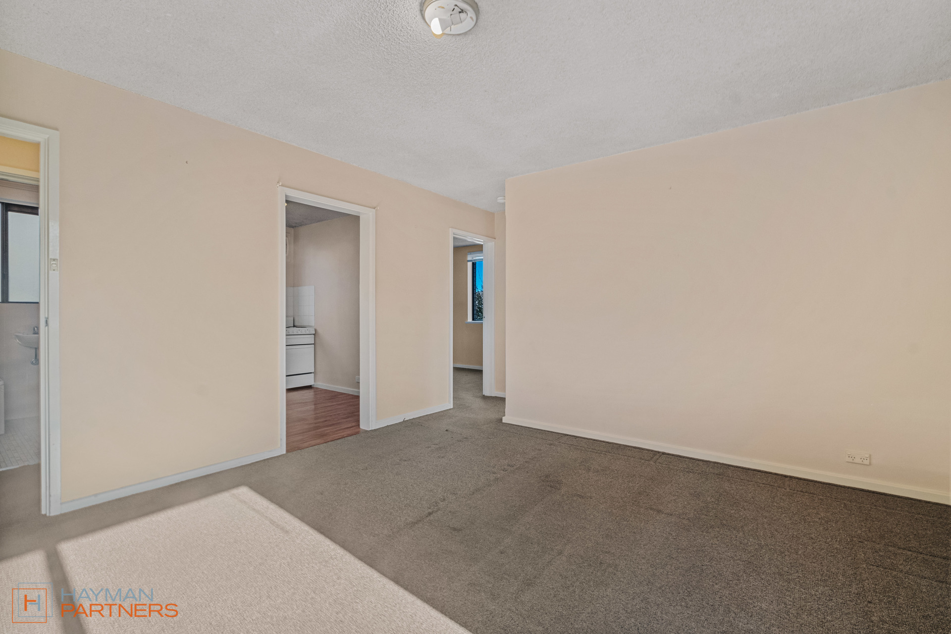 10/2 Walsh Place, Curtin ACT 2605, Curtin - Thumbnail 2