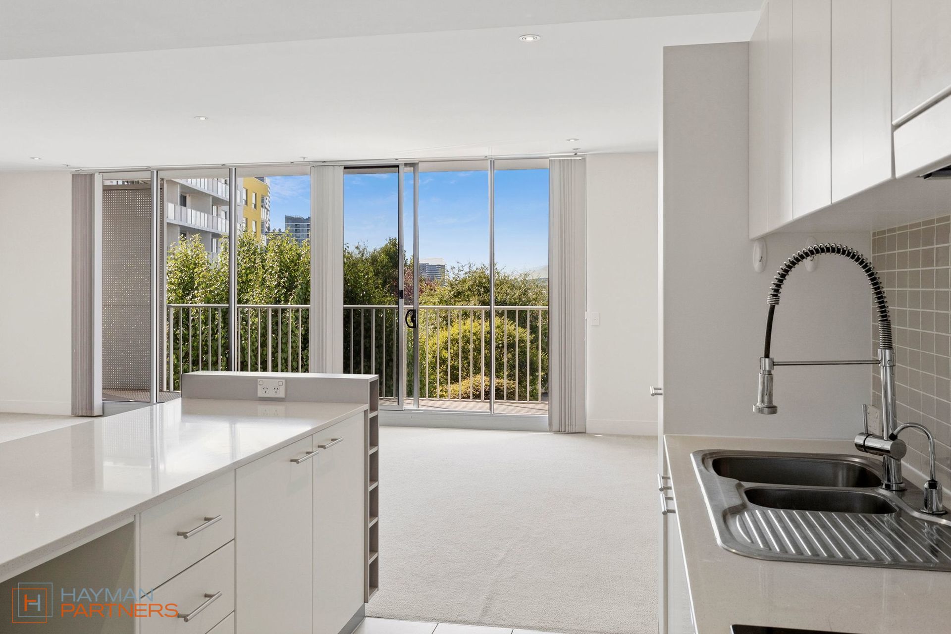 105/98 Corinna Street, Phillip ACT 2606, Phillip - Thumbnail 2