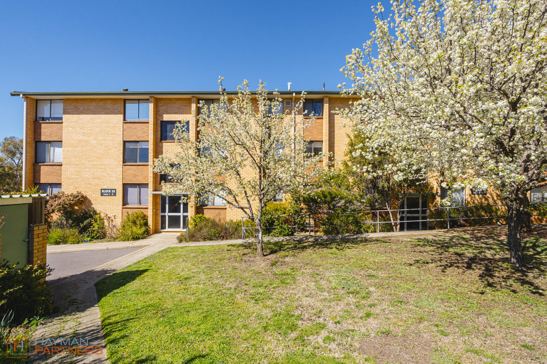 10/8 Walsh Place, Curtin ACT 2605