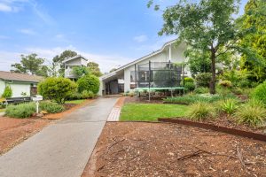 14 Bambridge Street, Weetangera, ACT 2614