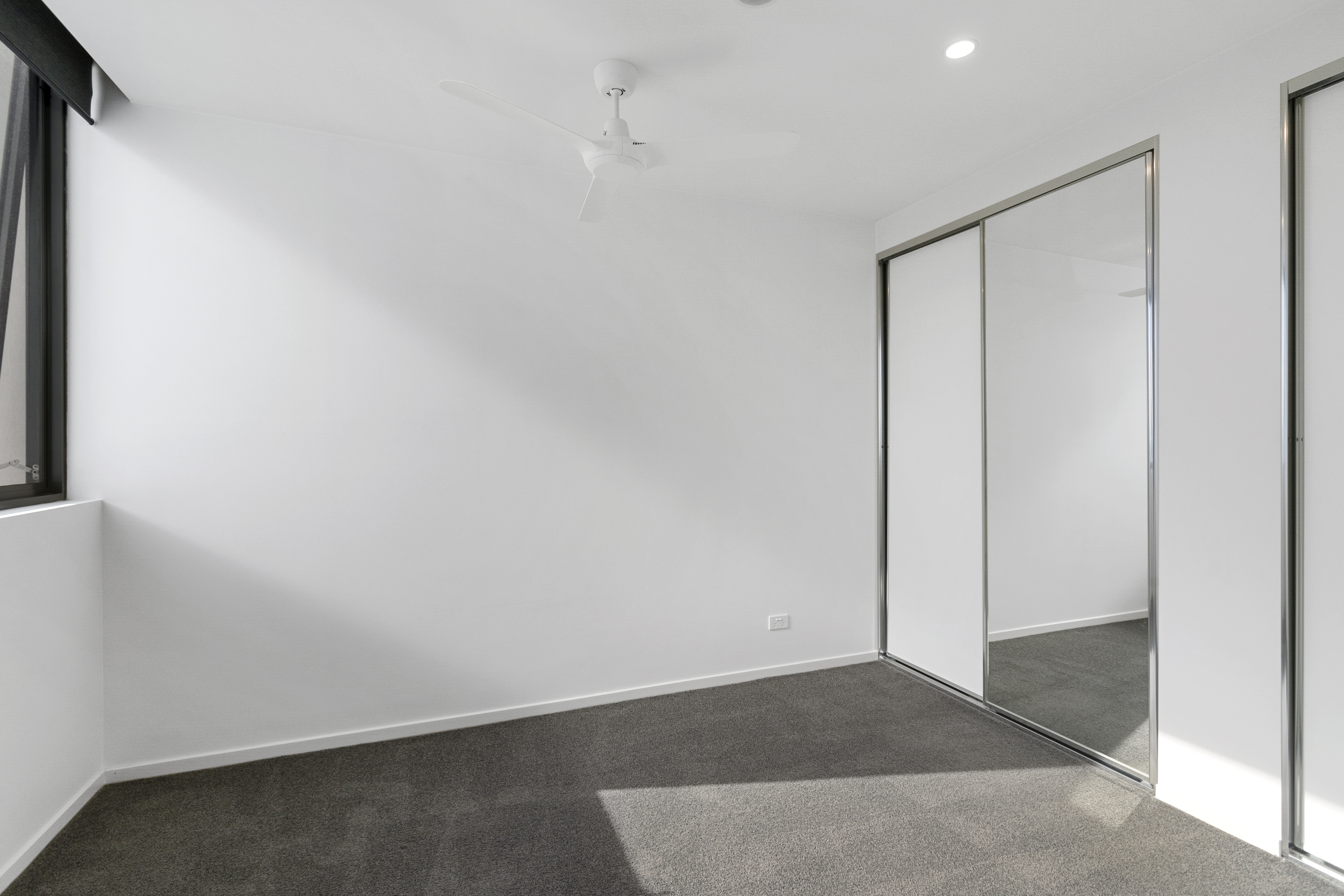 296/7 Irving Street, Phillip ACT 2606, Phillip - Thumbnail 4