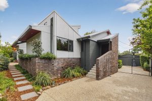 10 Ayers Place, Curtin, ACT 2605