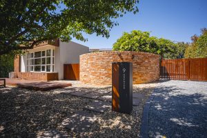 9 Gregson Place, Curtin, ACT 2605