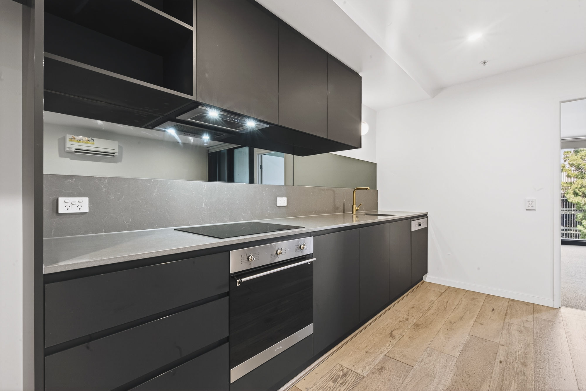 420/81 Cooyong Street, Reid ACT 2612, Reid - Image 1