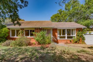 42 Kitchener Street, Hughes, ACT 2605