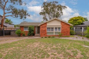 Preview image for 9 Robertson Street, Curtin, ACT 2605