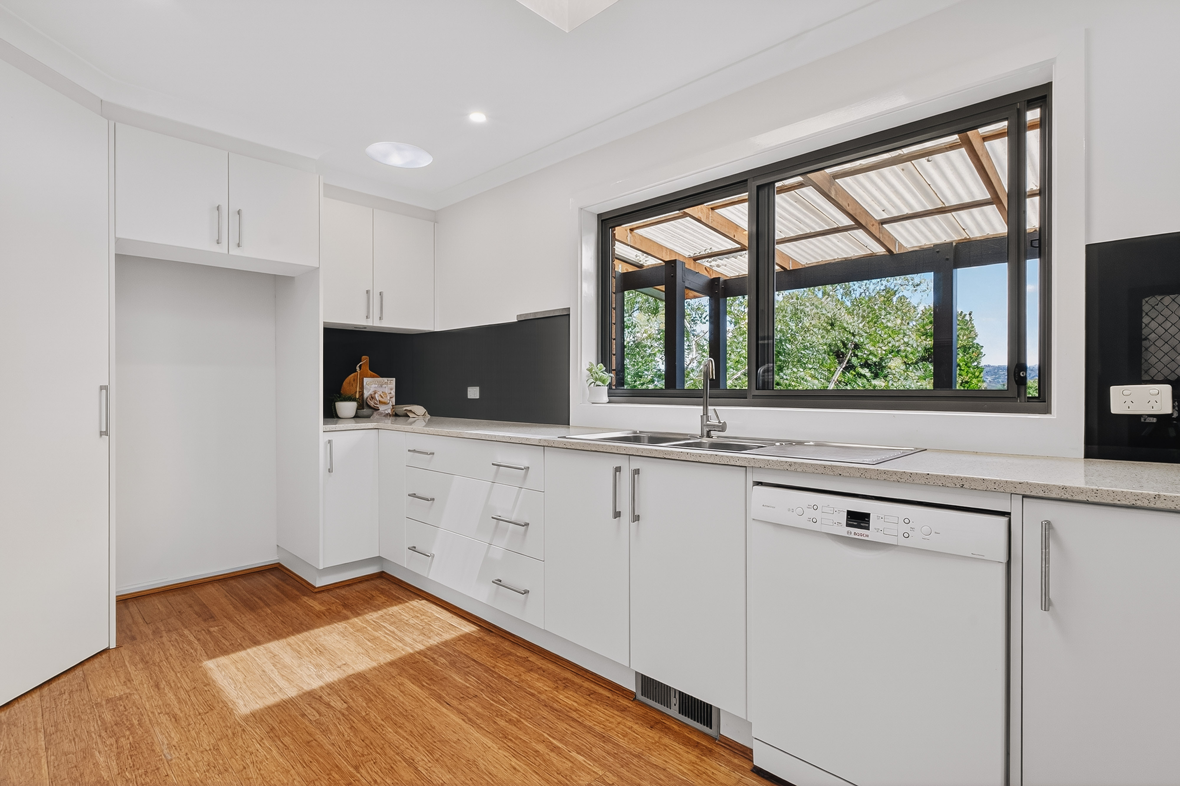 54 Buvelot Street, Weston ACT 2611, Weston - Thumbnail 7