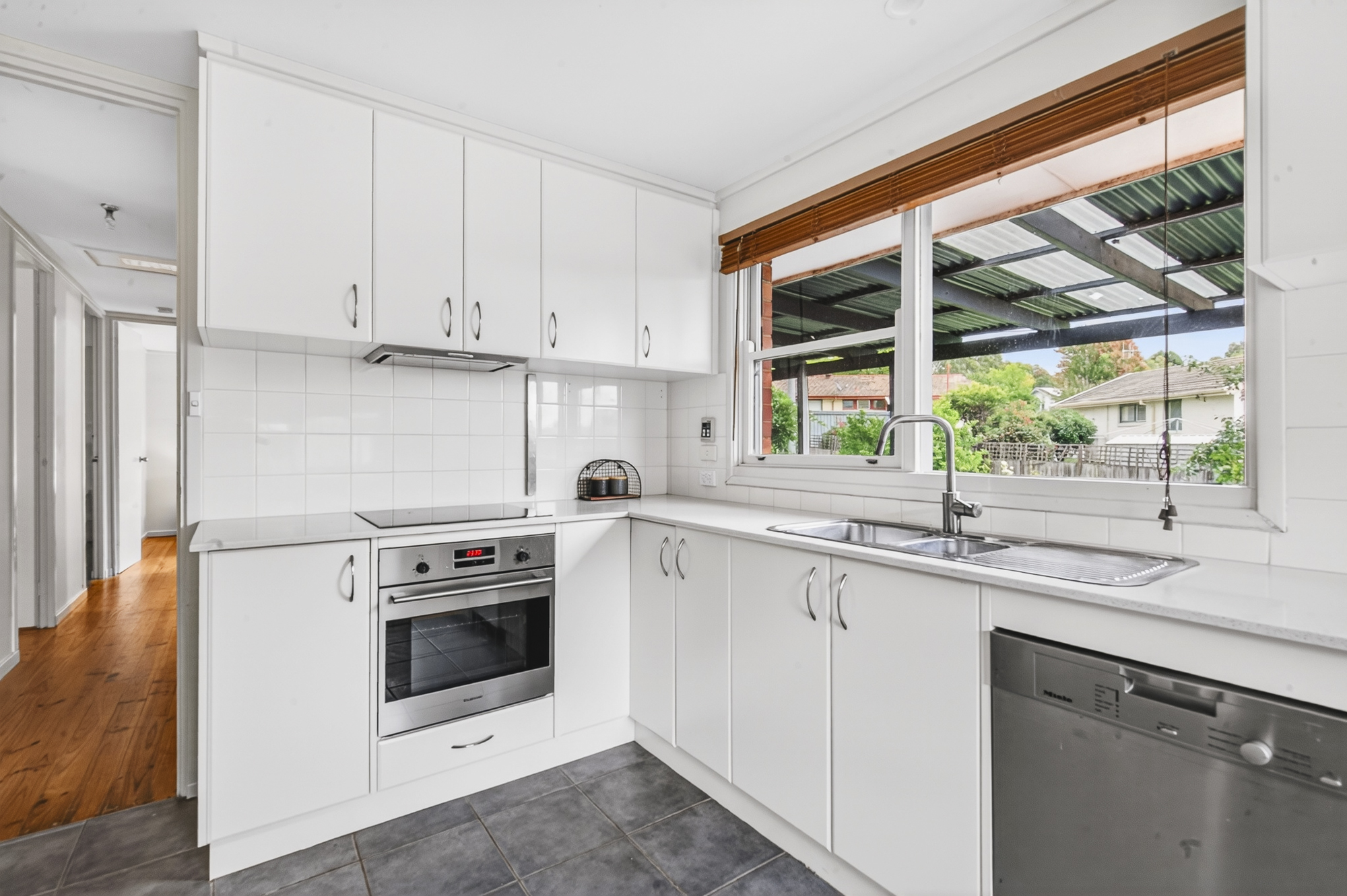 12 MacFarland Crescent, Chifley ACT 2606, Chifley - Thumbnail 7
