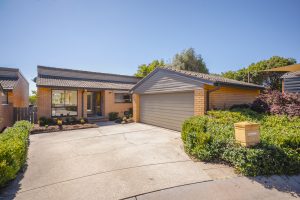 8/2 Hodgson Place, Pearce, ACT 2607