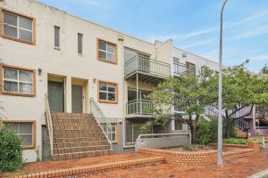 14 Bootle Place, Phillip, ACT 2606