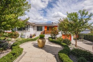 4 Crowe Place, Farrer, ACT 2607