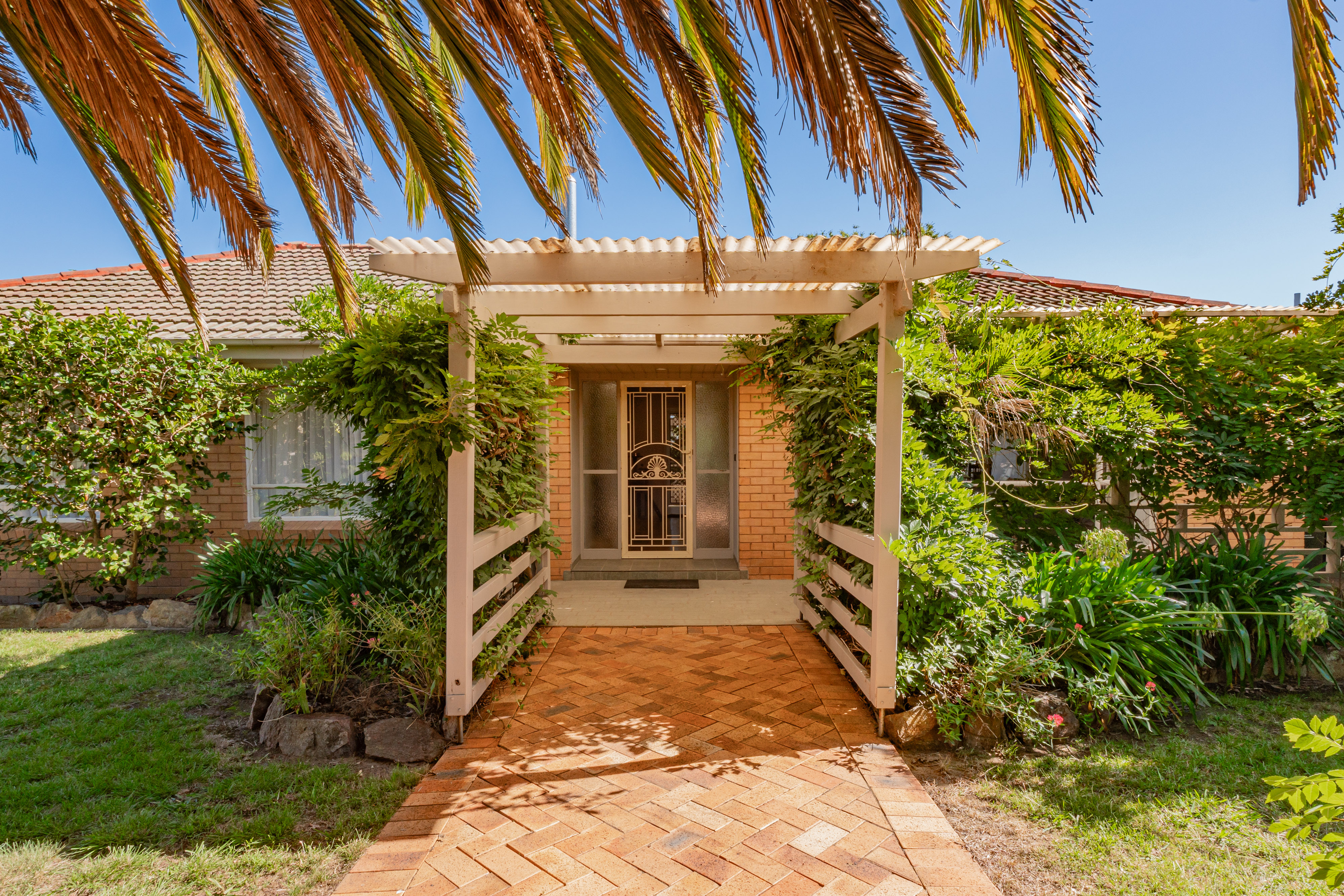 34 Threlfall Street, Chifley ACT 2606, Chifley - Thumbnail 2