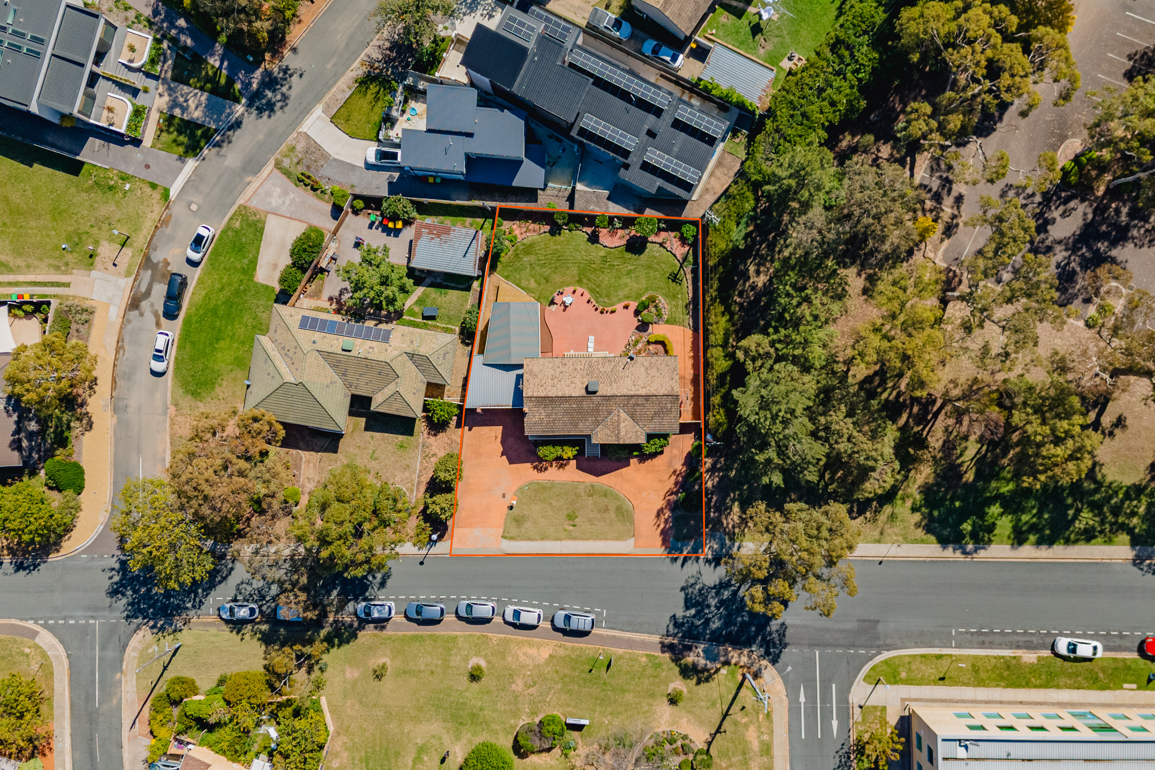 32 Robson Street, Garran ACT 2605, Garran - Thumbnail 3