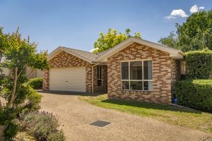 2/6 Edith Place, Amaroo, ACT 2914