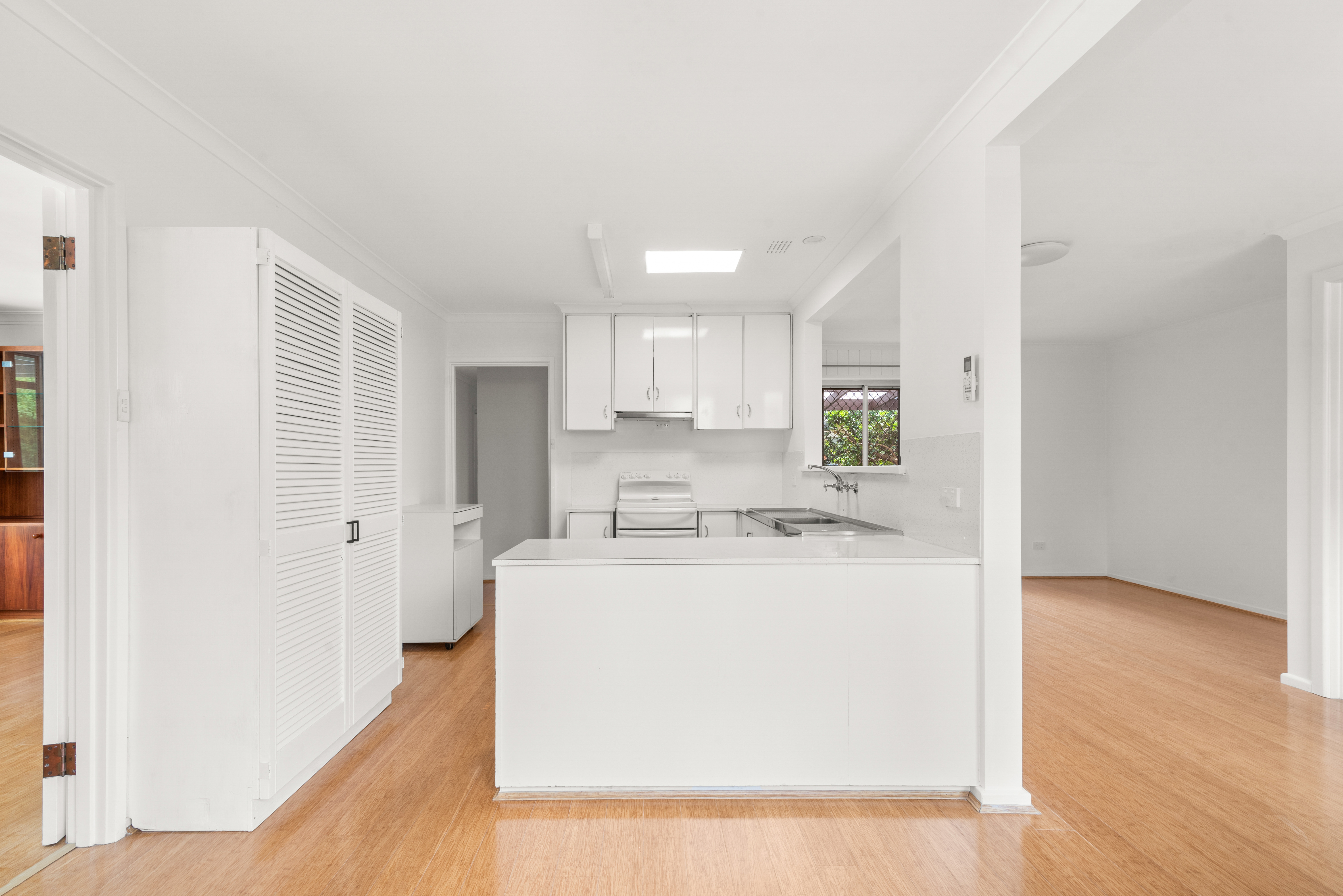 28 Kidston Crescent, Curtin ACT 2605, Curtin - Thumbnail 7